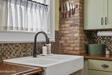 Tiny photo for 515 Lovenia Ave, Knoxville, TN 37917 (MLS # 1325161)