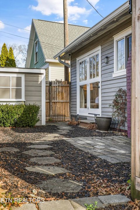 Tiny photo for 515 Lovenia Ave, Knoxville, TN 37917 (MLS # 1325161)