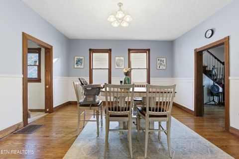 Tiny photo for 726 Clinton St, Harriman, TN 37748 (MLS # 1340836)