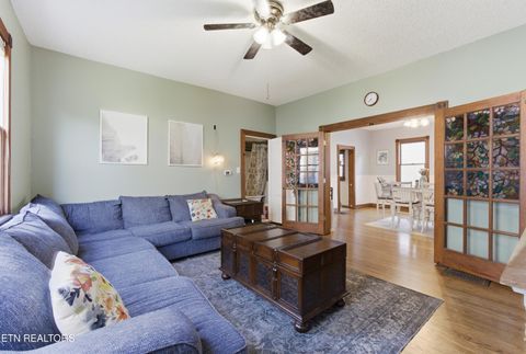 Tiny photo for 726 Clinton St, Harriman, TN 37748 (MLS # 1340836)