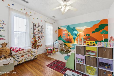 Tiny photo for 726 Clinton St, Harriman, TN 37748 (MLS # 1340836)