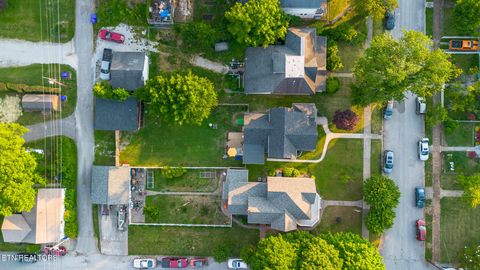 Tiny photo for 726 Clinton St, Harriman, TN 37748 (MLS # 1340836)