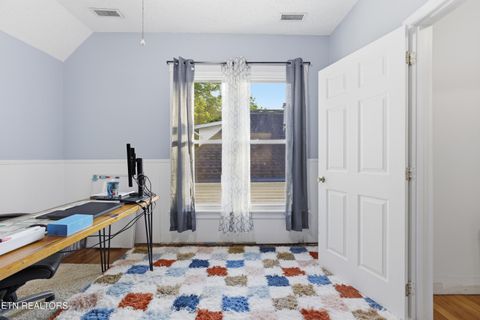 Tiny photo for 726 Clinton St, Harriman, TN 37748 (MLS # 1340836)