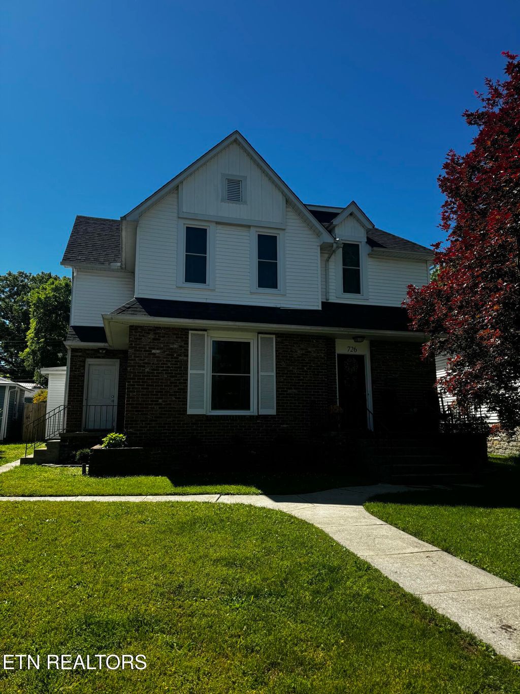 Photo of 726 Clinton St, Harriman, TN 37748 (MLS # 1340836)