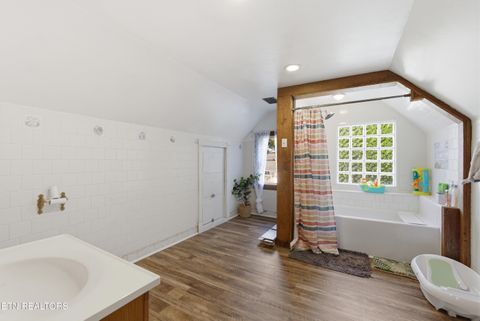 Tiny photo for 726 Clinton St, Harriman, TN 37748 (MLS # 1340836)