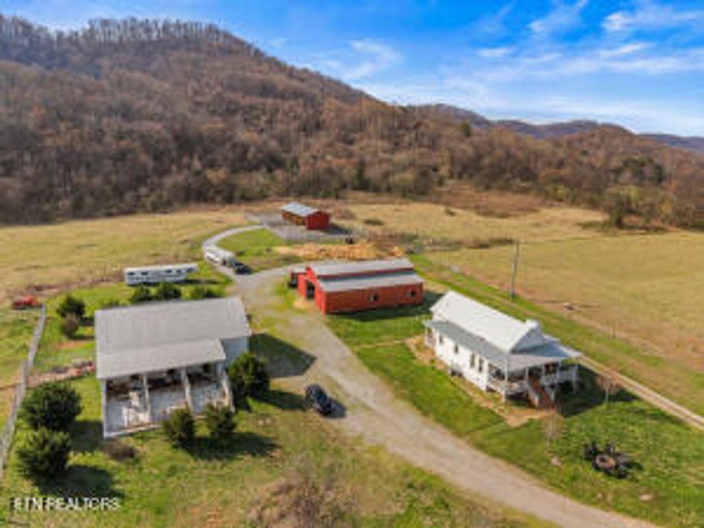 Photo of 1585 Rocky Valley Rd, New Market, TN 37820 (MLS # 1331805)