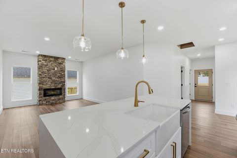 Tiny photo for 703 SW Redwine St, Knoxville, TN 37920 (MLS # 1319510)