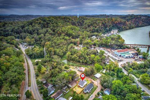 Tiny photo for 703 SW Redwine St, Knoxville, TN 37920 (MLS # 1319510)