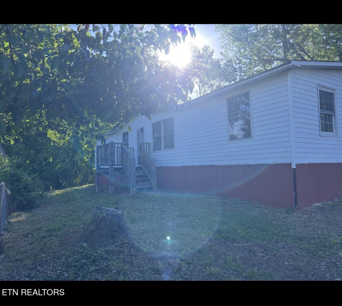 220 Hillside Dr Photo