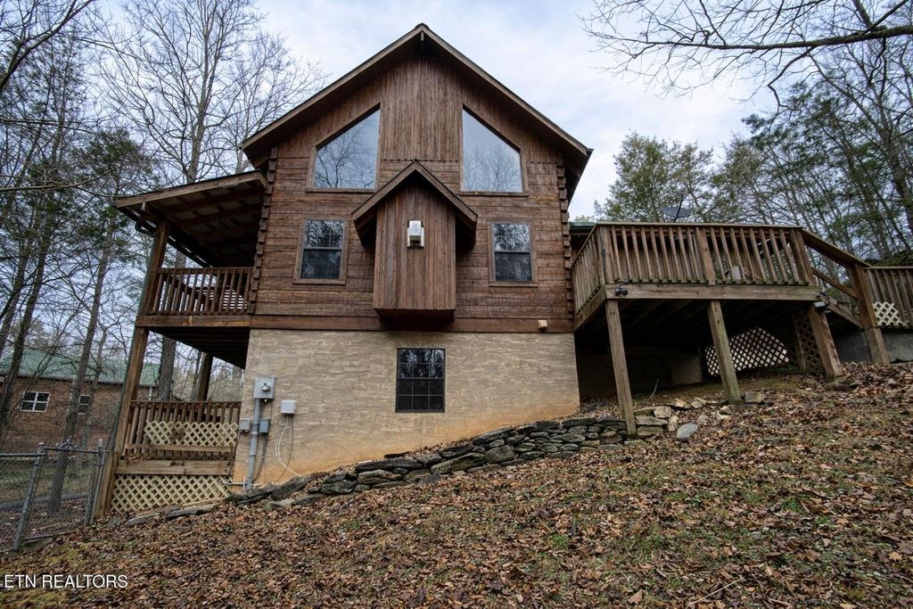 Photo of 2034 Bales Way, Sevierville, TN 37876 (MLS # 1326118)
