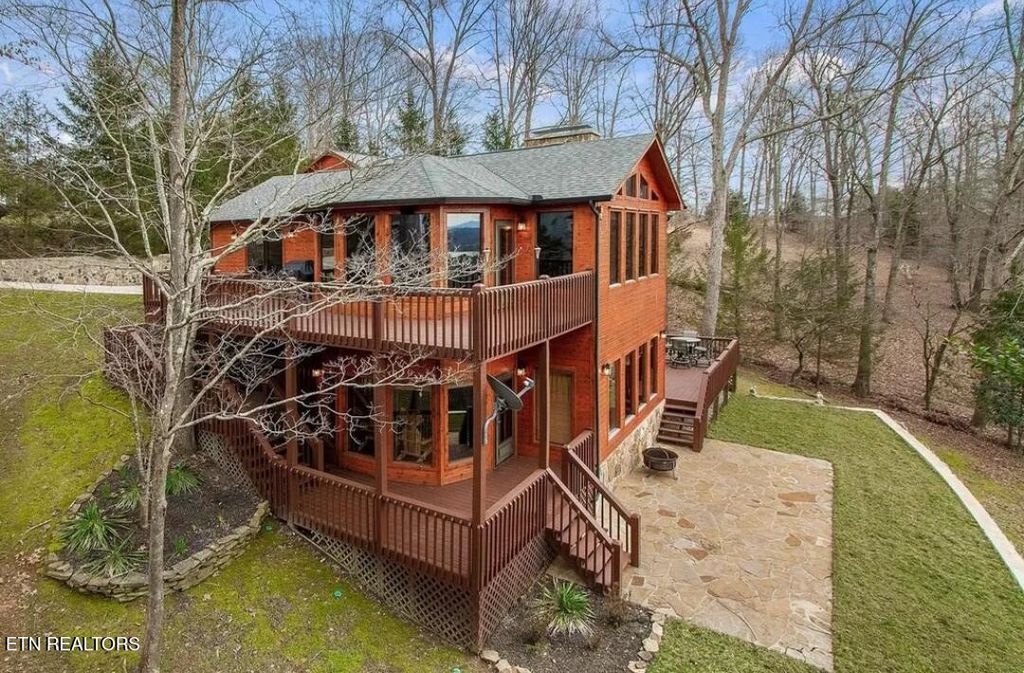 Photo of 1186 Deerfield Way, LaFollette, TN 37766 (MLS # 1303245)