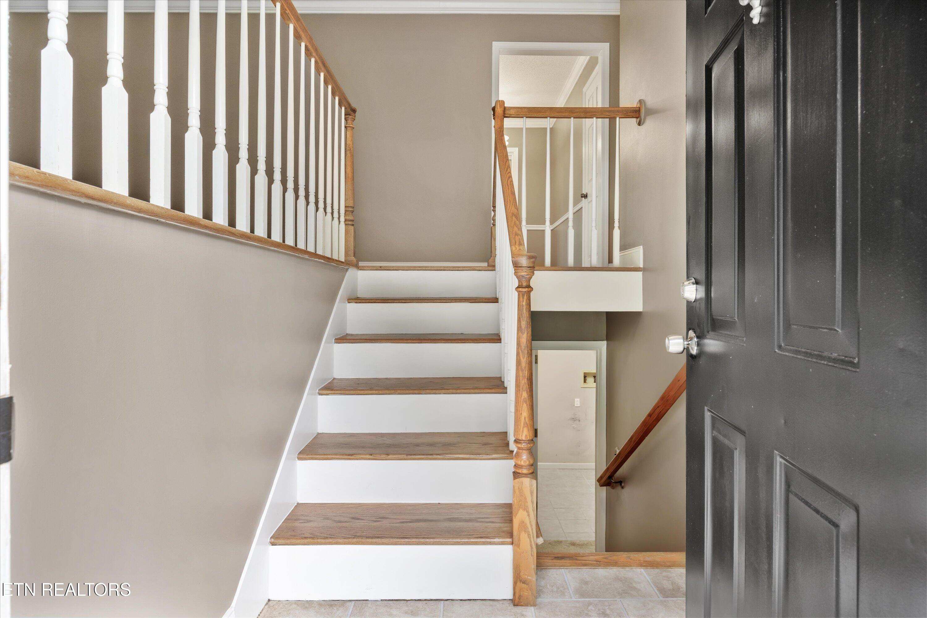 817 N Whispering Oak Circle