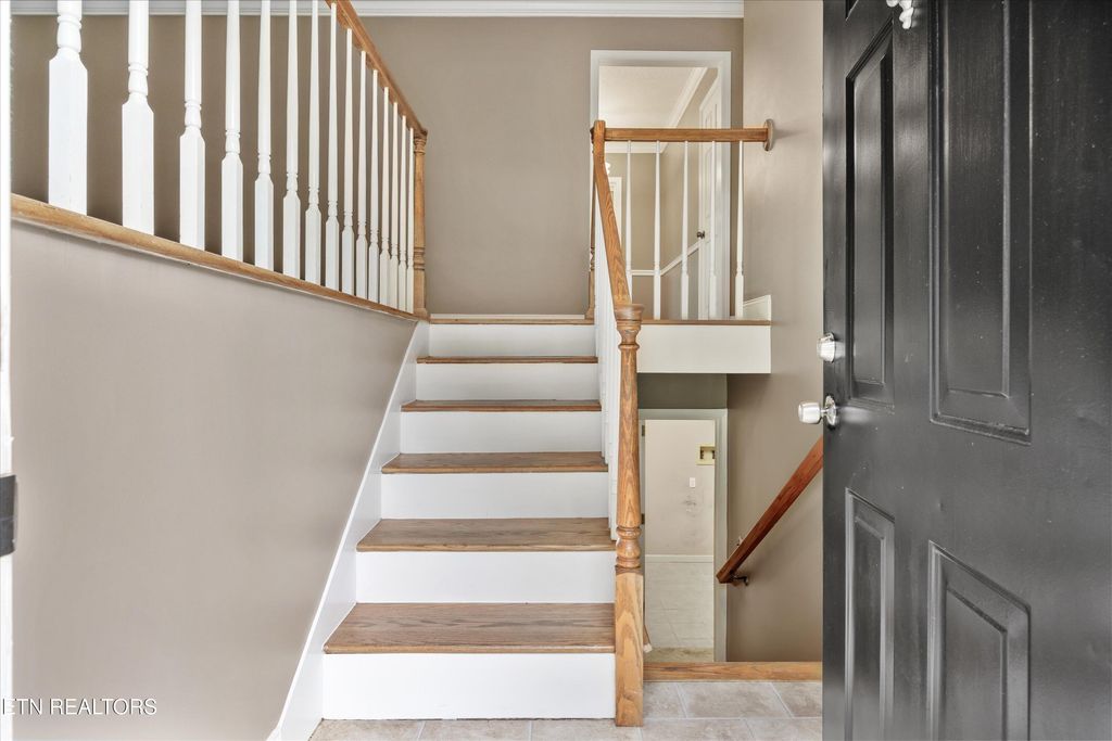 Photo of 817 N Whispering Oak Circle, Powell, TN 37849 (MLS # 1311536)