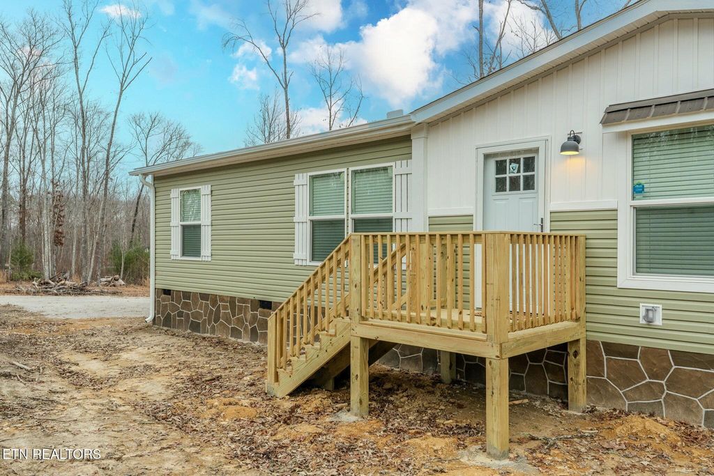 Photo of 271 Charlie Newberry Rd, Lancing, TN 37770 (MLS # 1325979)