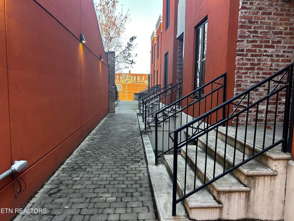 Photo of 211 Mews Way, Knoxville, TN 37917 (MLS # 1325803)