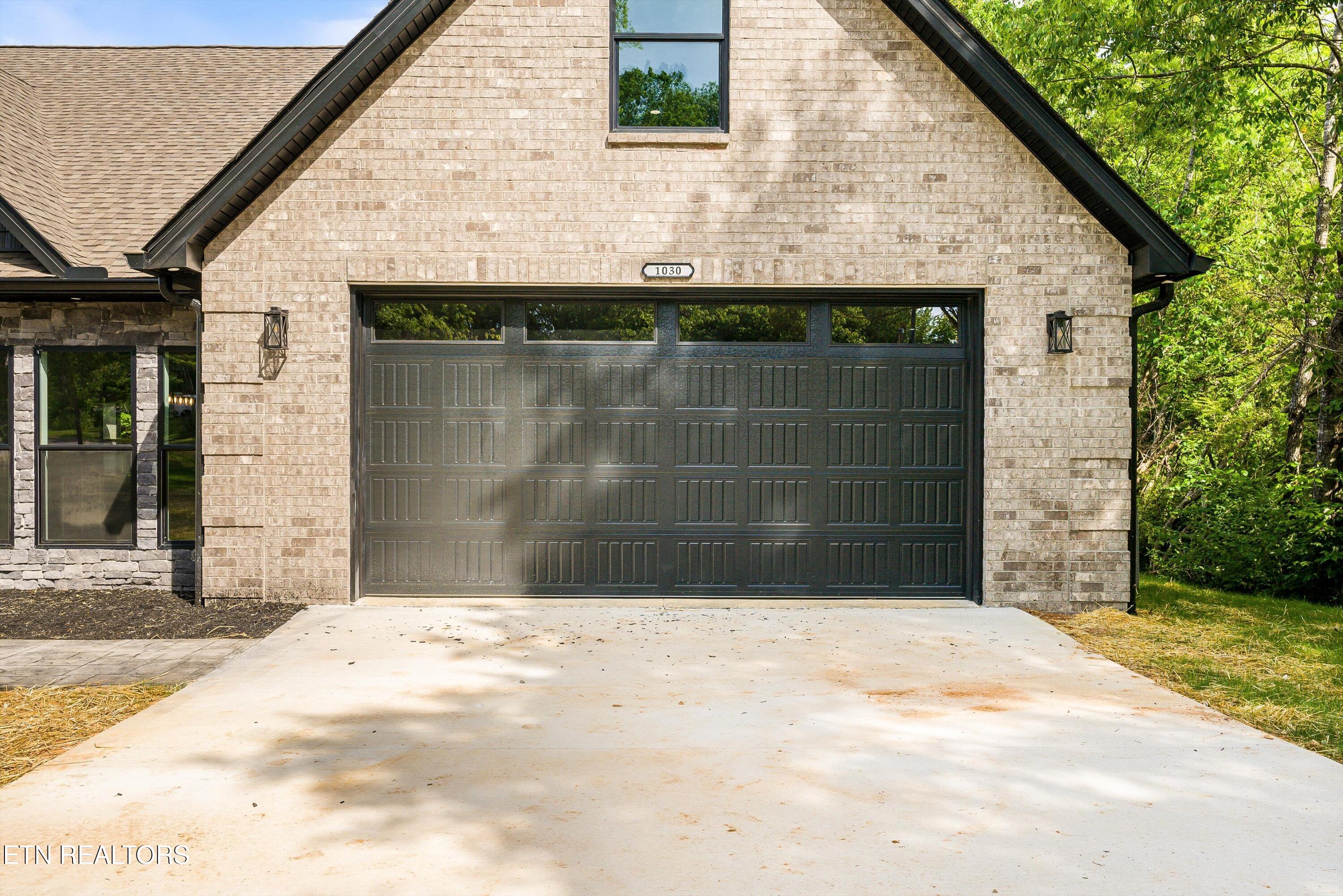 1030 N Linden Drive