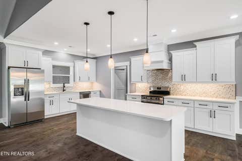 Tiny photo for 1030 N Linden Drive, Alcoa, TN 37701 (MLS # 1349801)