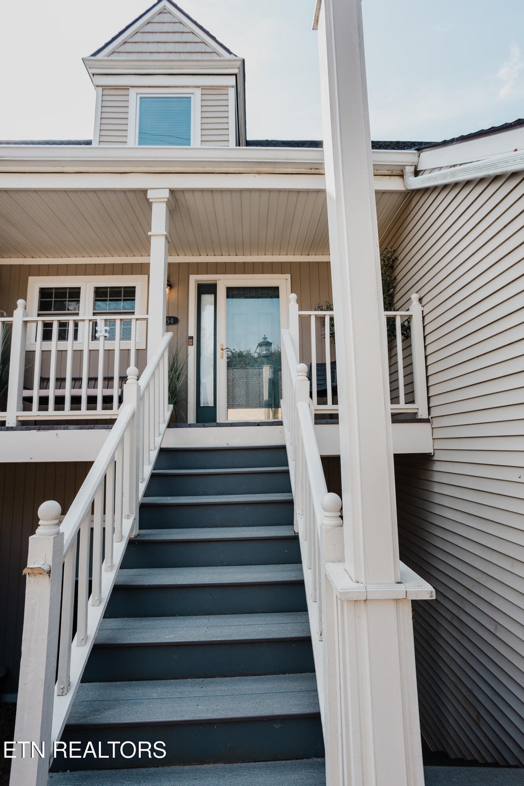 Photo of 554 Riverfront Way, Knoxville, TN 37915 (MLS # 1356834)