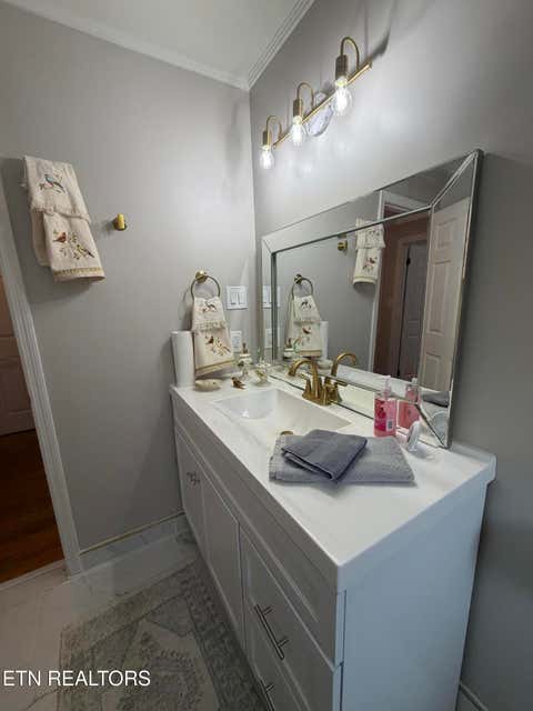 Tiny photo for 217 W Hicks St, Clinton, TN 37716 (MLS # 1349552)