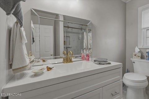Tiny photo for 217 W Hicks St, Clinton, TN 37716 (MLS # 1349552)