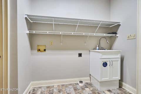 Tiny photo for 944 Southwick Drive, Alcoa, TN 37701 (MLS # 1350015)