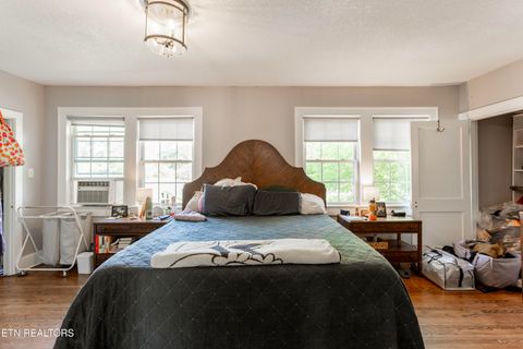 Tiny photo for 2916 Fountain Park Blvd, Knoxville, TN 37917 (MLS # 1299546)