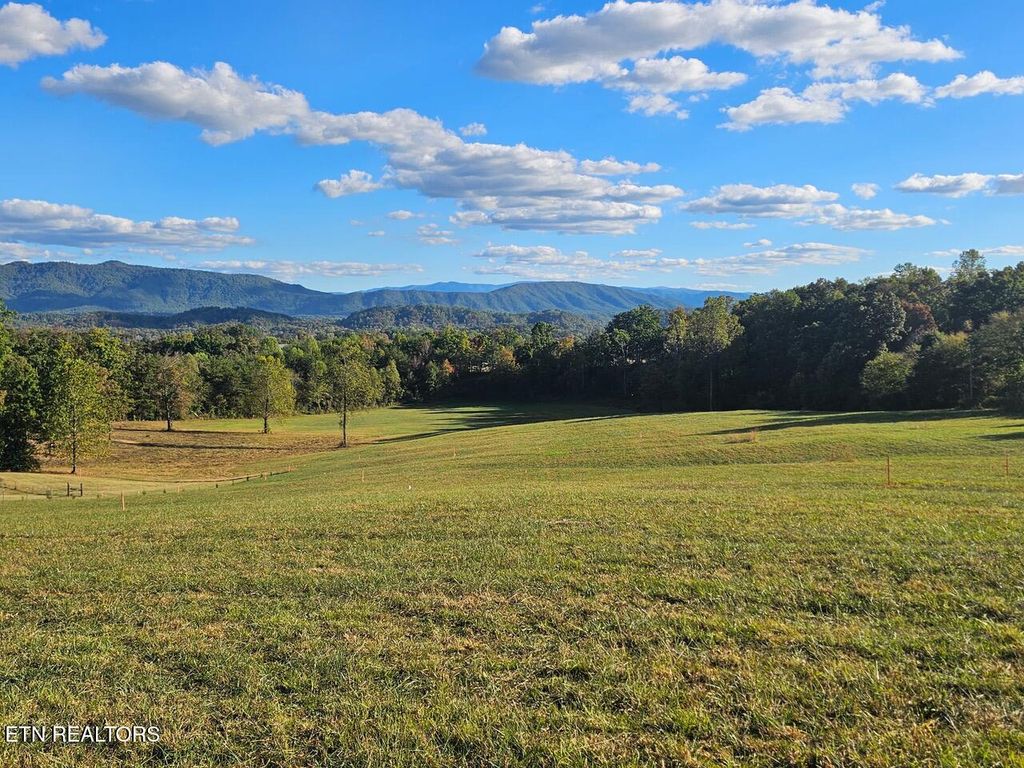 Photo of Hutton Ridge (Lot 4) Rd, Maryville, TN 37801 (MLS # 1320028)