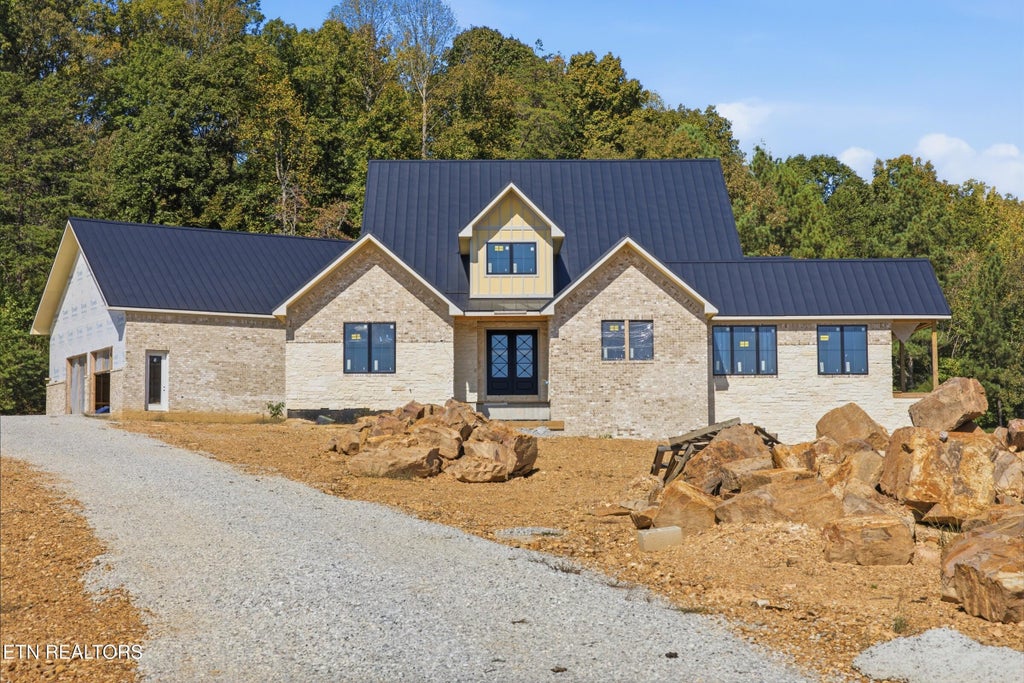 Photo of 325 Enclave Way, Kingston, TN 37763 (MLS # 1359601)