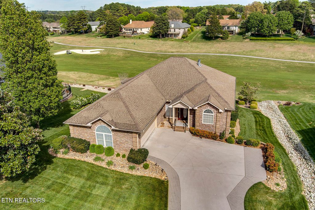 Photo of 424 Wewoka Circle, Loudon, TN 37774 (MLS # 1336164)