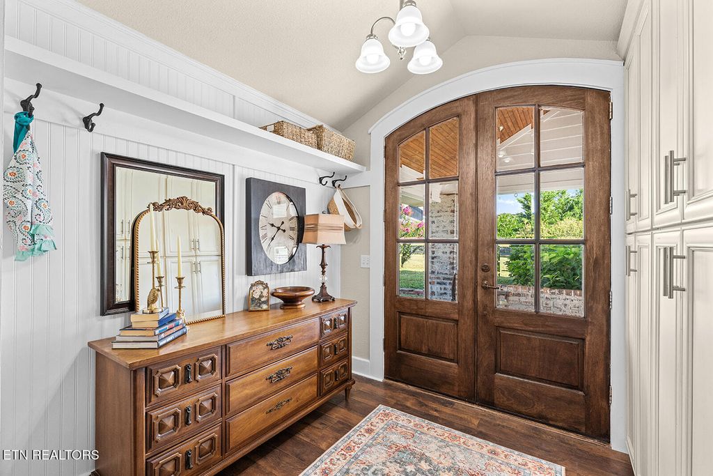 Photo of 191 Onlake Drive, Kingston, TN 37763 (MLS # 1307166)