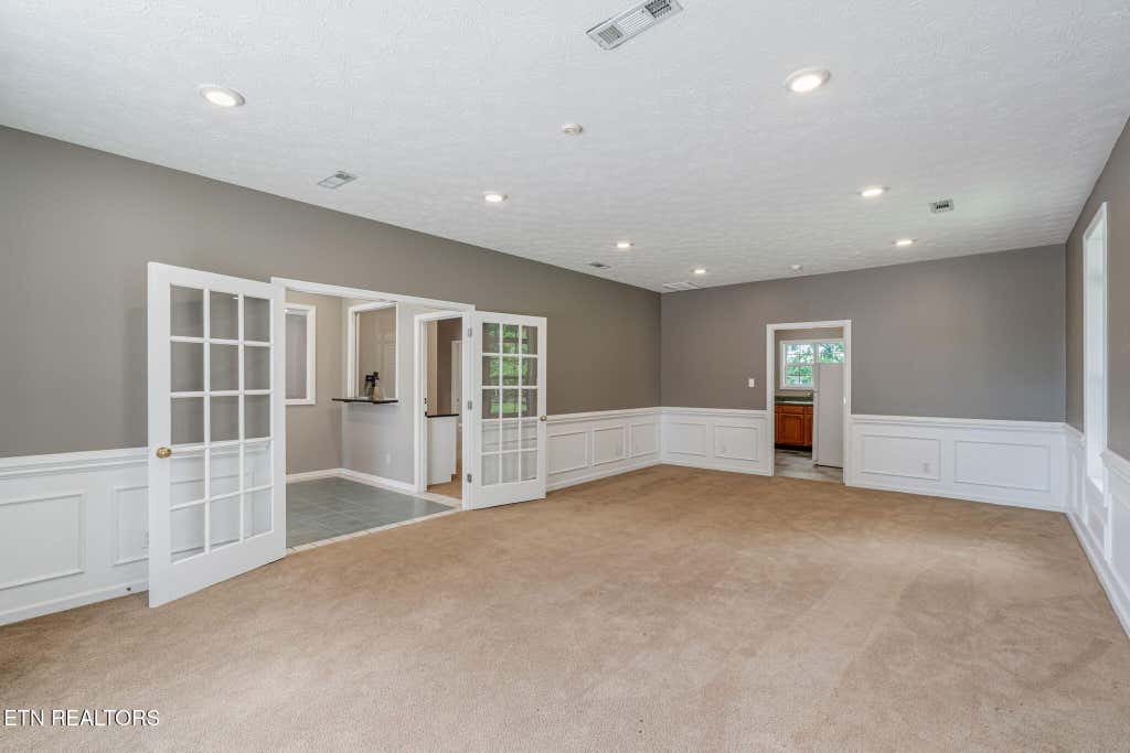 Photo of 6875 Lakeview Rd, Lenoir City, TN 37772 (MLS # 1352705)