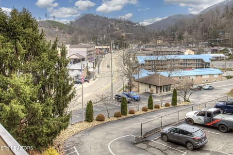 Tiny photo for 102 Baskins Creek Byp #UNIT 306, Gatlinburg, TN 37738 (MLS # 1331192)