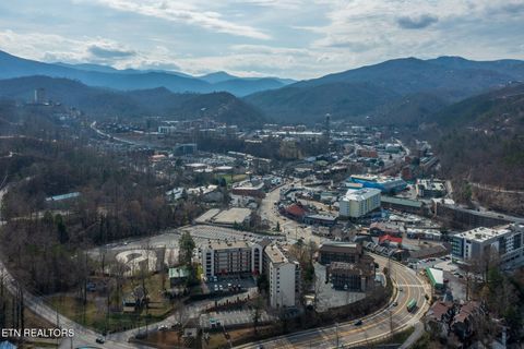 Tiny photo for 102 Baskins Creek Byp #UNIT 306, Gatlinburg, TN 37738 (MLS # 1331192)