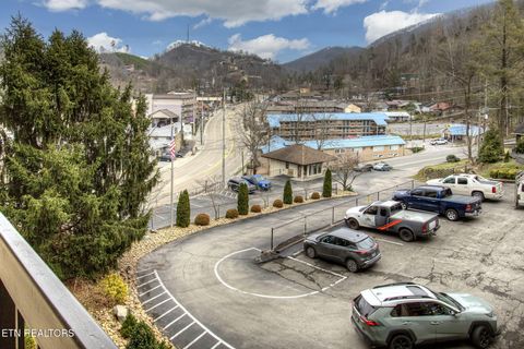 Tiny photo for 102 Baskins Creek Byp #UNIT 306, Gatlinburg, TN 37738 (MLS # 1331192)