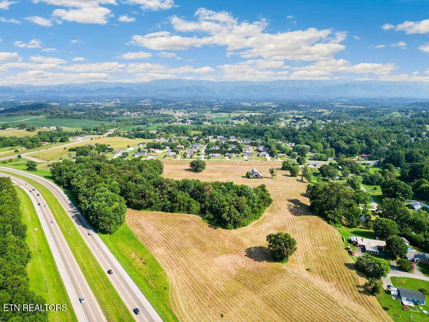 E East Andrew Johnson Hwy