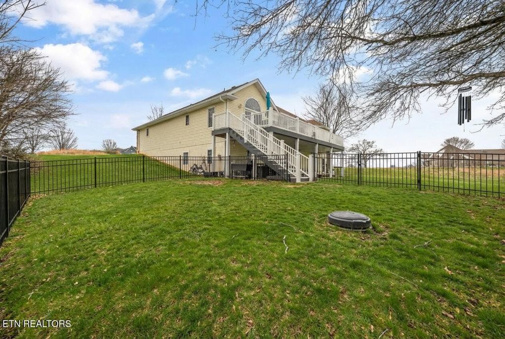 Photo of 407 Kahite Tr, Vonore, TN 37885 (MLS # 1328350)