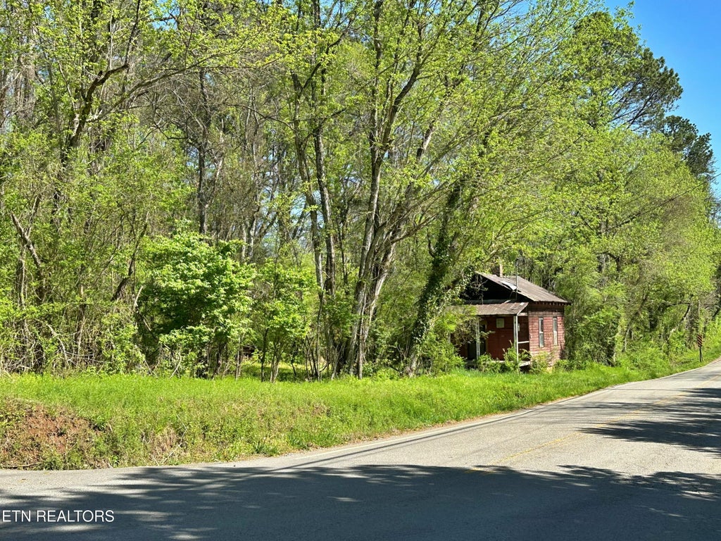 Photo of 1114 Old Graysville Rd, Dayton, TN 37321 (MLS # 1296405)