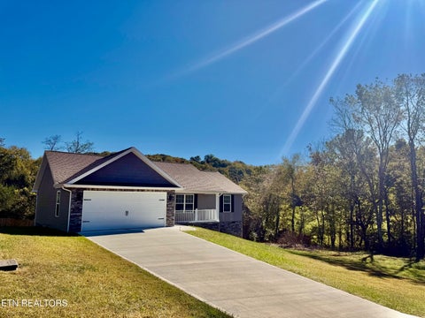 Photo of 100 Bray Lane, Tazewell, TN 37879 (MLS # 1359874)