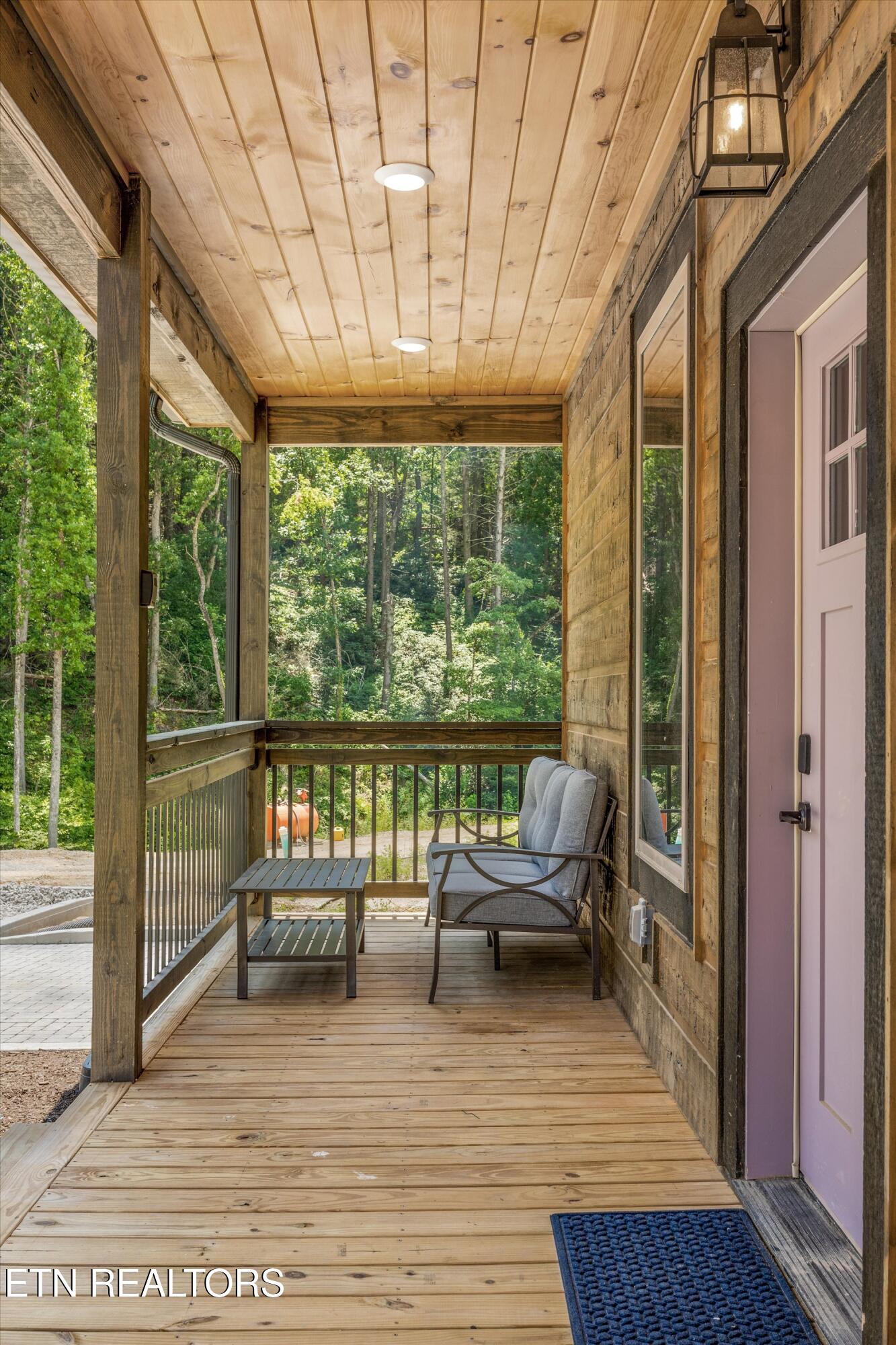 563 Warbonnet Way