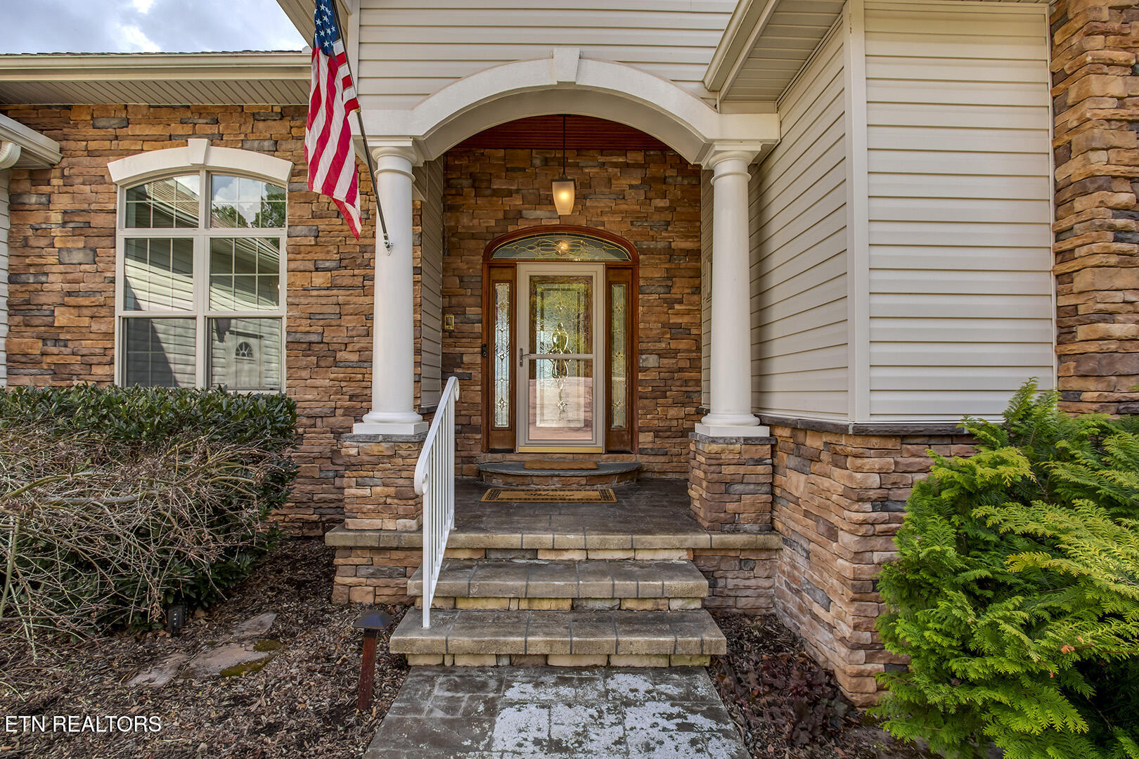 130 Lake Vista Drive