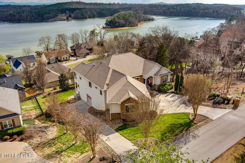 Photo of 130 Lake Vista Drive, Greenback, TN 37742 (MLS # 1332125)