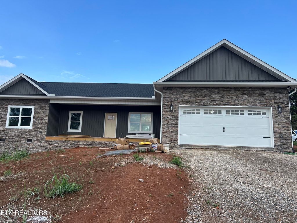 Photo of 726 River Rd, Kodak, TN 37764 (MLS # 1316402)