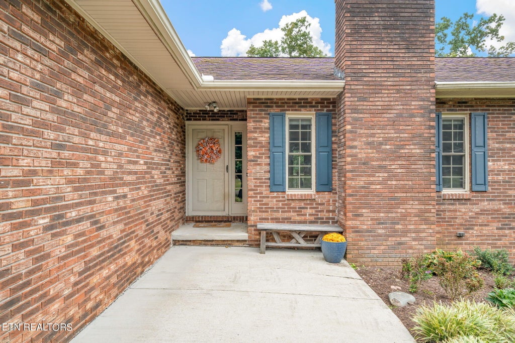 Photo of 117 Newcastle Rd, Knoxville, TN 37909 (MLS # 1280186)