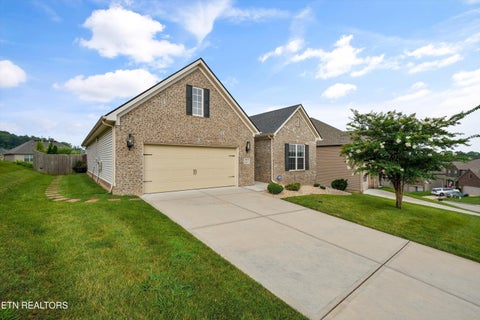 Tiny photo for 2037 Wooded Mountain Lane, Knoxville, TN 37922 (MLS # 1349600)