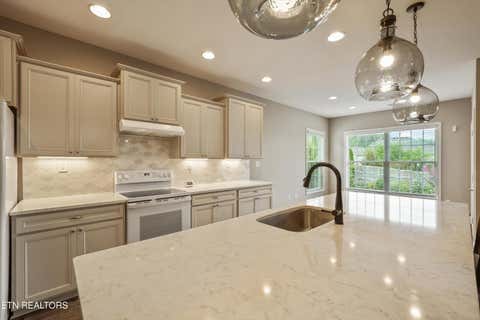 Tiny photo for 2037 Wooded Mountain Lane, Knoxville, TN 37922 (MLS # 1349600)