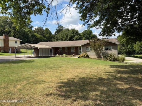 Photo of 627 Greenwood Drive, Maryville, TN 37803 (MLS # 1354161)