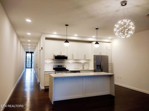 Photo of 608 W Hill Ave #202, Knoxville, TN 37902 (MLS # 1355091)