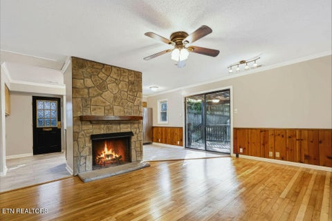 Tiny photo for 132 Taylor Rd, Oak Ridge, TN 37830 (MLS # 1357983)