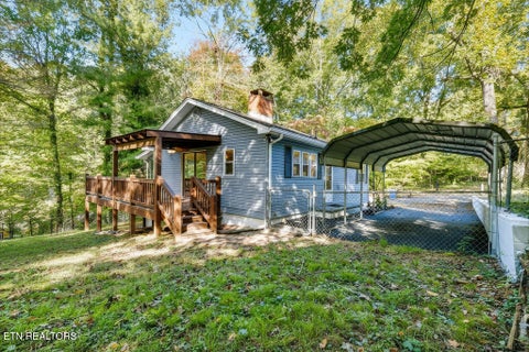 Tiny photo for 132 Taylor Rd, Oak Ridge, TN 37830 (MLS # 1357983)