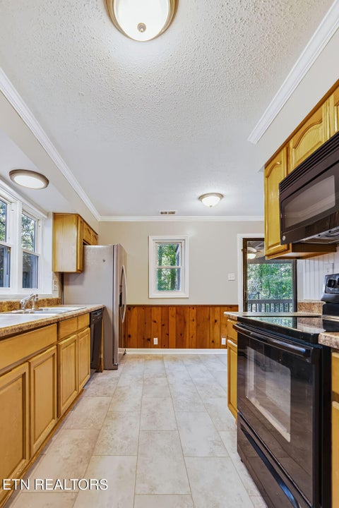 Tiny photo for 132 Taylor Rd, Oak Ridge, TN 37830 (MLS # 1357983)